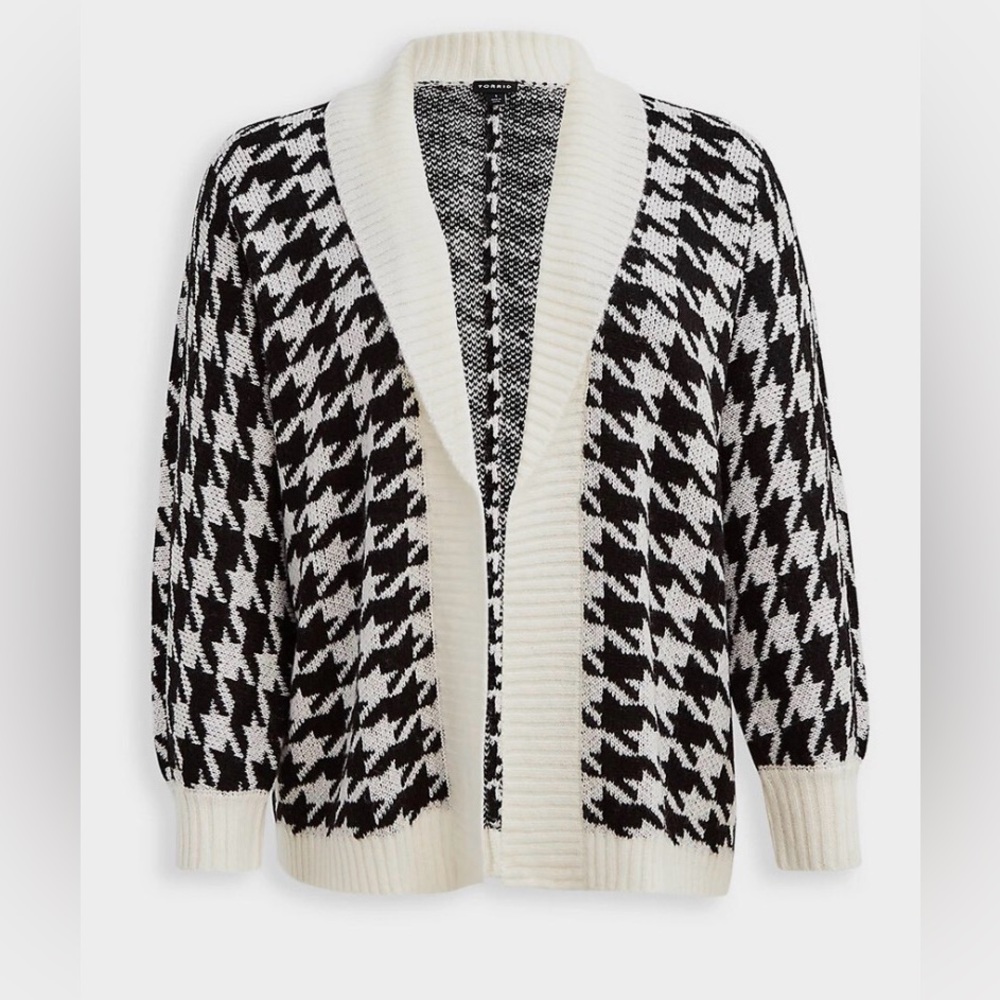 Torrid Black and White Houndstooth Cardigan
